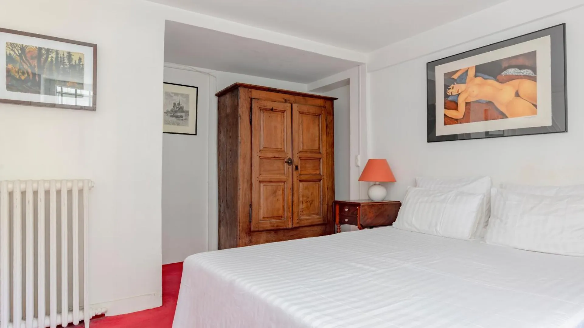 Paris St Germain Charming Apartment